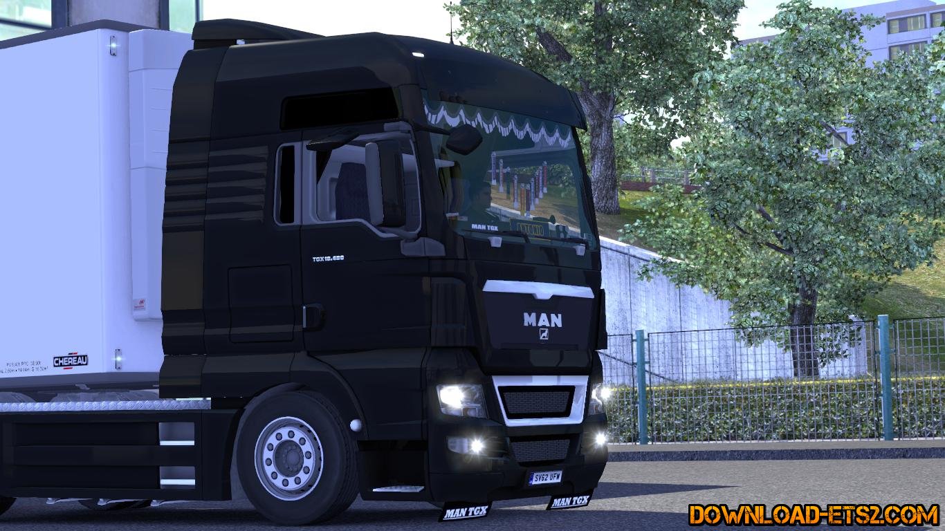 Accessories in the cabin and a small tuning for MAN TGX